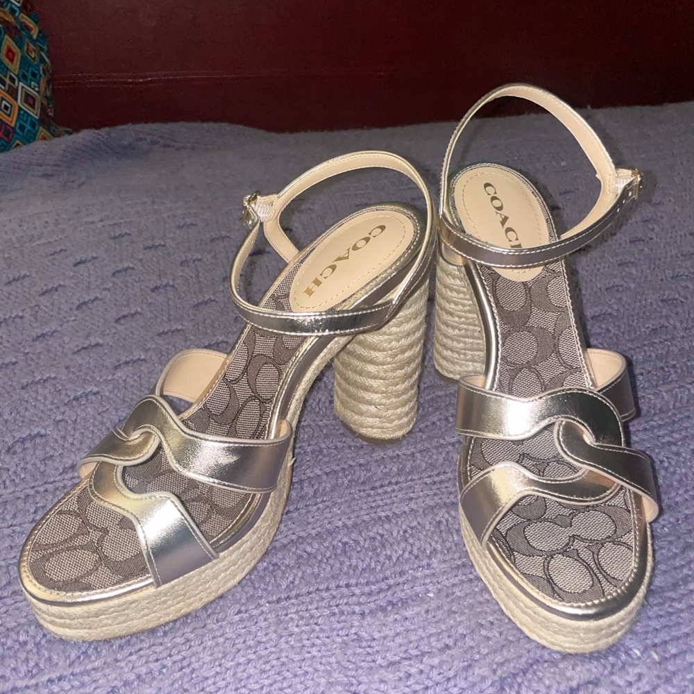 Coach Talina Sandle in CHAMPAGNE size 10